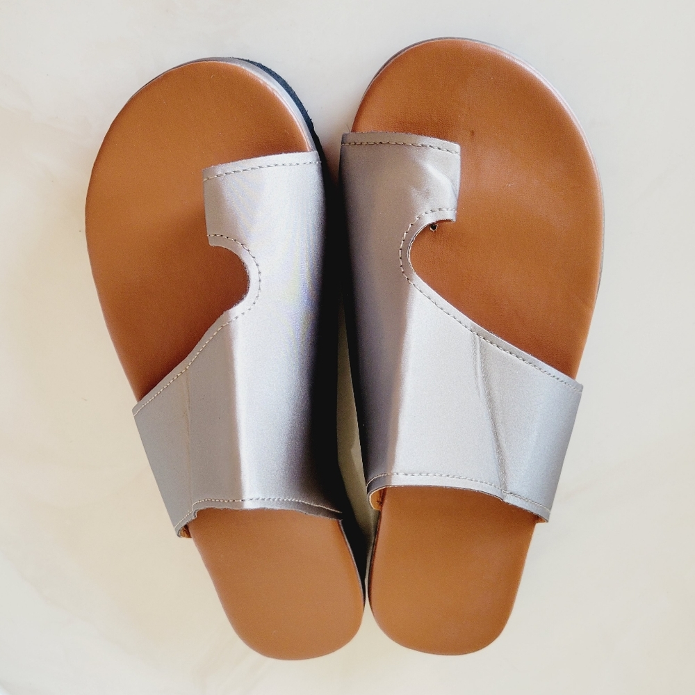 NWOT Metallic Pewter Sandals